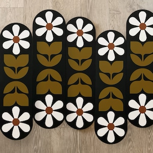 Folk Daisy Rounded Panel