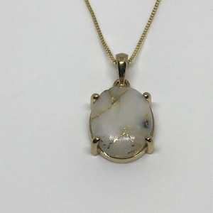 14ky. Gold & Quartz Pendant