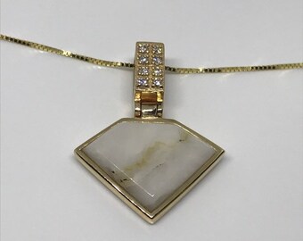 14k Yellow Gold Gold & Quartz Pendant