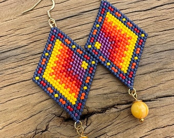 Brincos Triângulo Sunset Brick Stitch