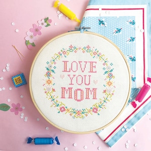 Patrón punto de cruz mamá, punto de cruz moderno, punto de cruz mamá, punto de cruz contado, regalos madre - Love You MOM / Love You MUM