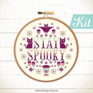 Halloween Kreuzstich-Kits. Bleib gruselig Kreuzstich-Kit. Frankenstein Kreuzstich. Halloween DIY Bastelset. Halloween Stickerei