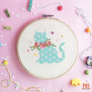 Cat cross stitch pattern, Kitten with Floral Wreaths, Spring needlepoint pattern by red bear Design
