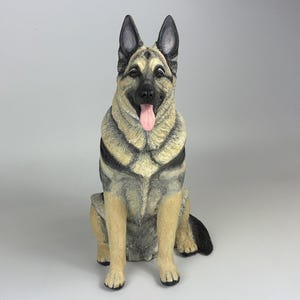 Custom Pet Urn, German Shepherd Urn, Pet Urn for Ashes, Dog Urns for Ashes, Pet Cremation Urn, Custom Pet Cremation Urn, pet urn for ashes