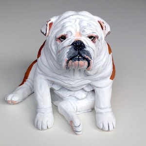 Pet Portrait Custom, Pet Memorial, English Bulldog Statue, English Bulldog Art, Dog Portrait, Gifts for Dog Lovers, Clay Sculpture,