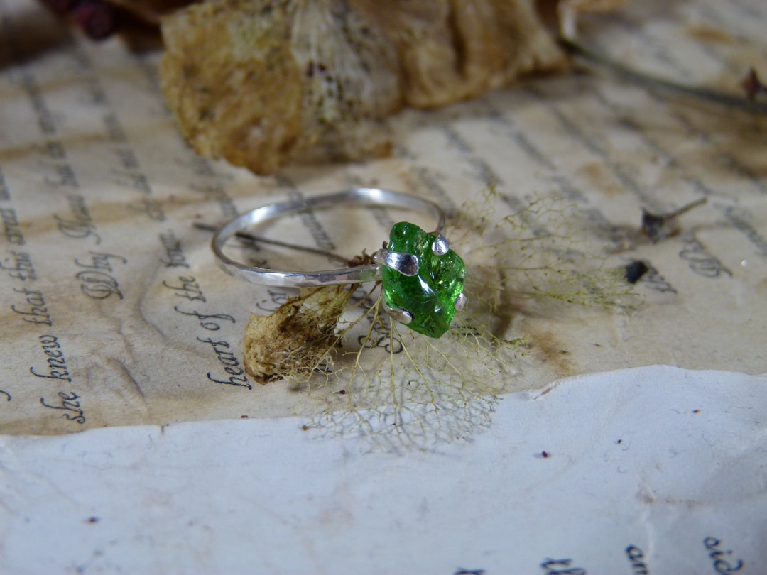 Green Glass Gemstone and Sterling Silver Ring Gemstone Ring Etsy