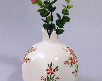 Hand-Painted Ceramic Pomegranate Vase: Red Floral Bud Vase
