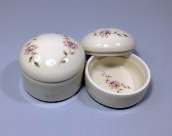 Ceramic trinket box