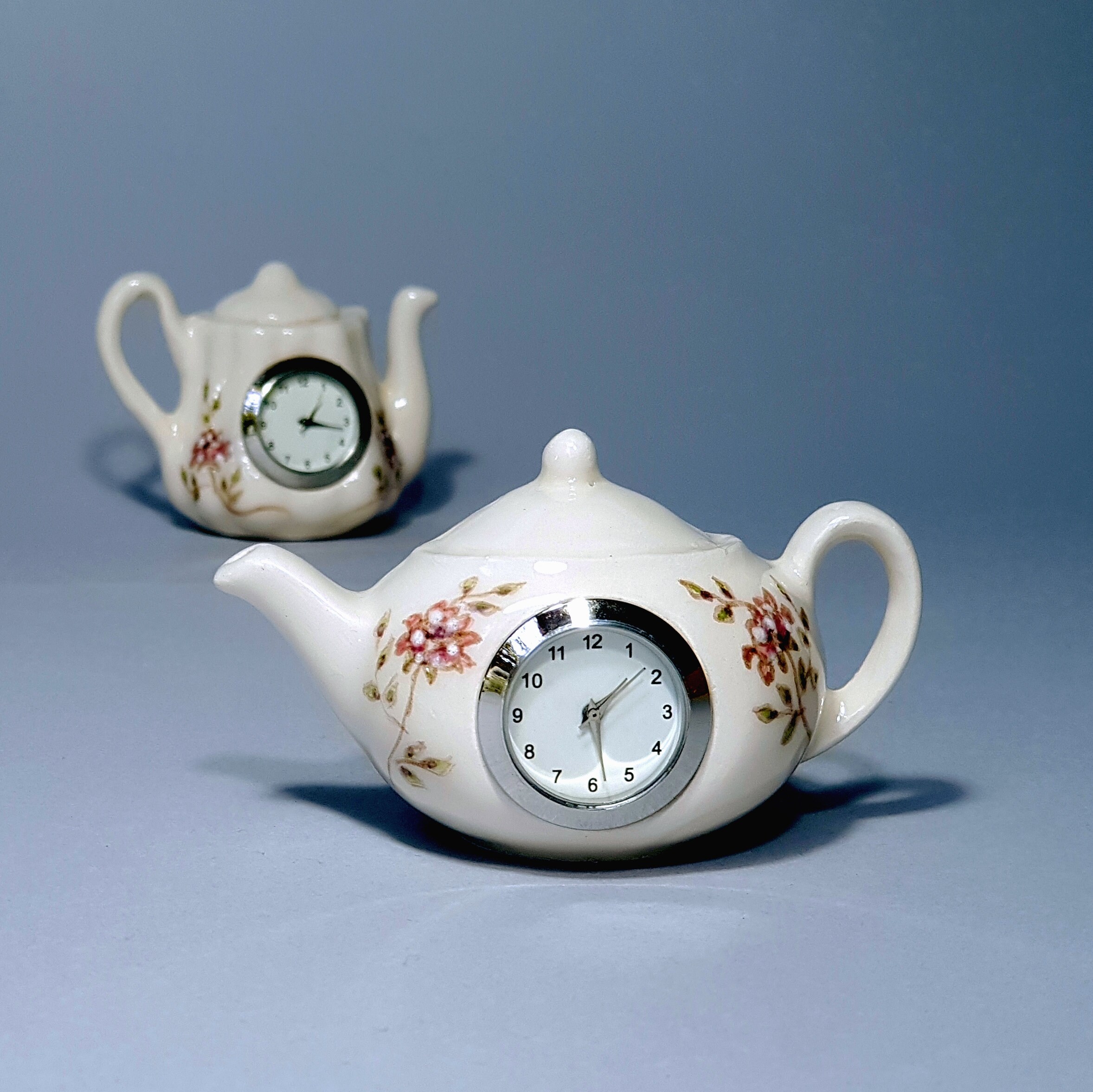 Miniature Teapot Clock Vintage Table Clock Small Desk Clock Etsy