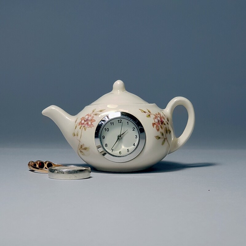 Teapot Table Clock - Etsy