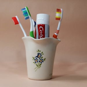 Zahnbürstenhalter, Keramik Zahnbürste Halter, Bad Zubehör, weiße Keramik Bad Set, blaue Blumen, im Retro-Stil