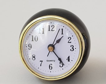 pequeño reloj de escritorio negro, un reloj de escritorio hecho a mano con bolas de cerámica en estilo retro vintage