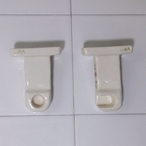 Toilet Paper holder, Toilet roll holder, Towel paper holder, Bathroom accessories, Bathroom decor, White Ceramic, orders floral retro vintage style