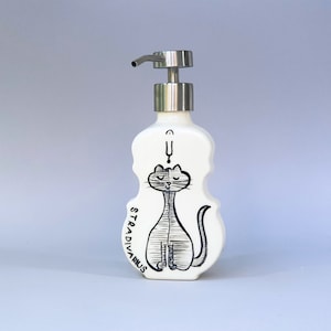 Keramische zeepdispenser, handzeepdispenser met grillige kat, witte zeeppomp in vioolvorm, cadeau voor kattenliefhebbers. Stradivarius.