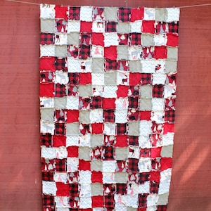 Moose & Bear Red Ragtime Blanket