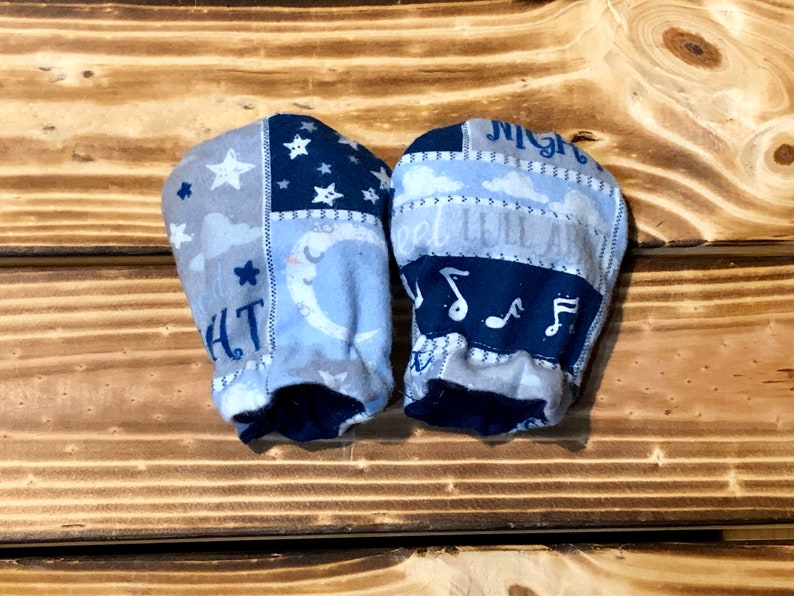 Sweet Dreams Flannel Baby Mittens