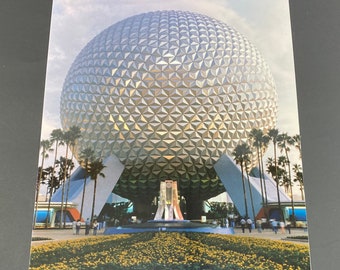 1982 EPCOT Center Spaceship Earth and Water Fountain Disney Productions Full Color Press Photo 8x10