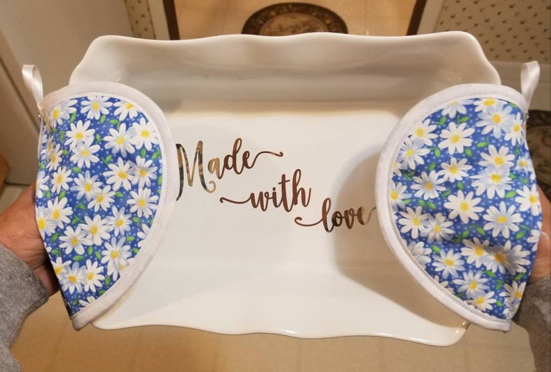 Set of two Roses handy heart potholders