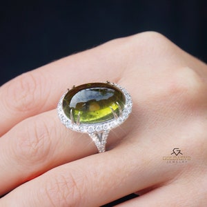 white gold paraiba tourmaline ring