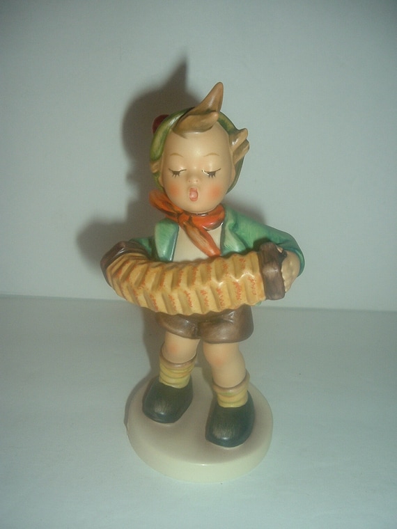 Hummel HUM 185 Accordian Boy Final Issue Figurine TMK 7