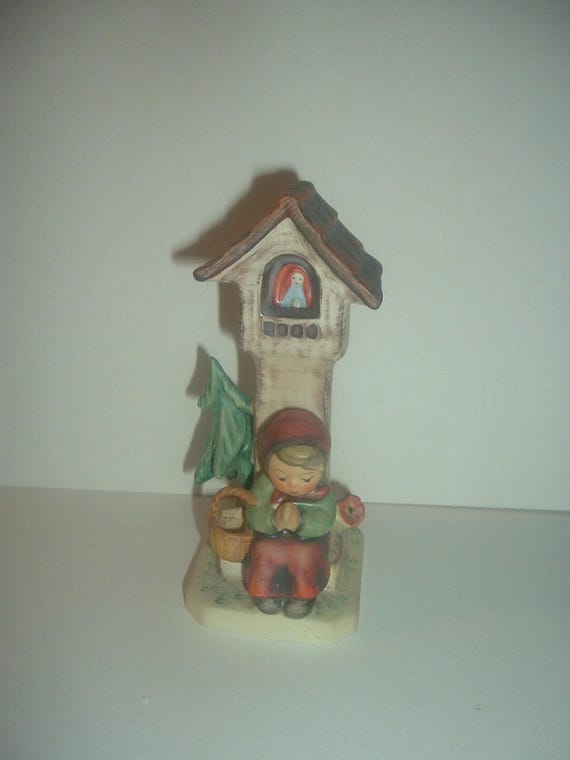 Hummel HUM 84 Worship Girl Praying Figurine TMK3