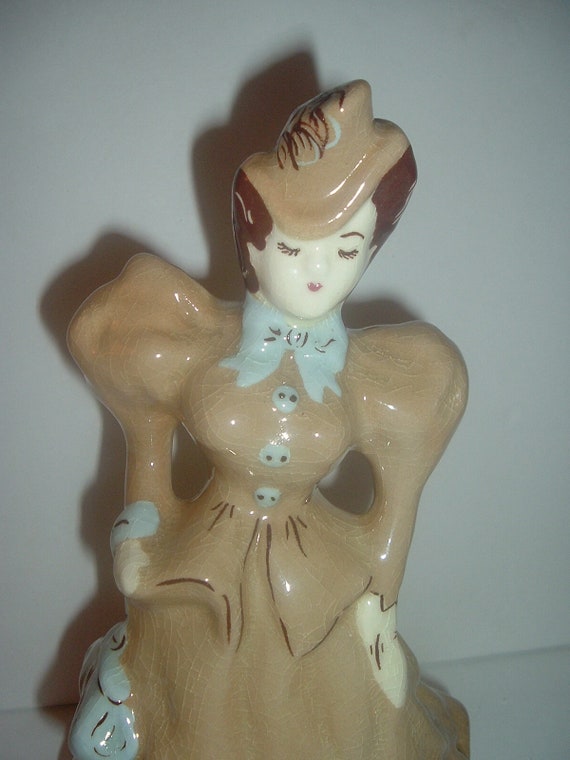 Modglins Los Angeles California Pottery Lady Figurine Vintage