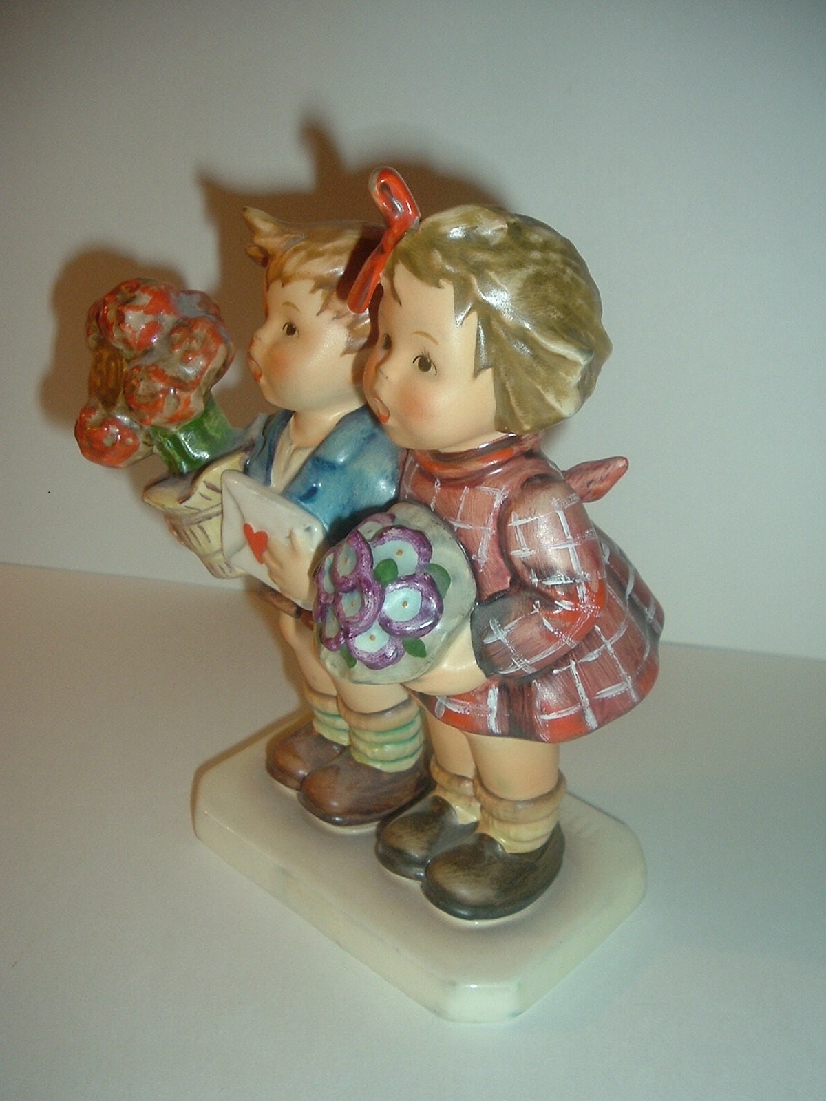 Hummel HUM 1980 50 Years The Love Lives On Figurine Artist Skrobek signed