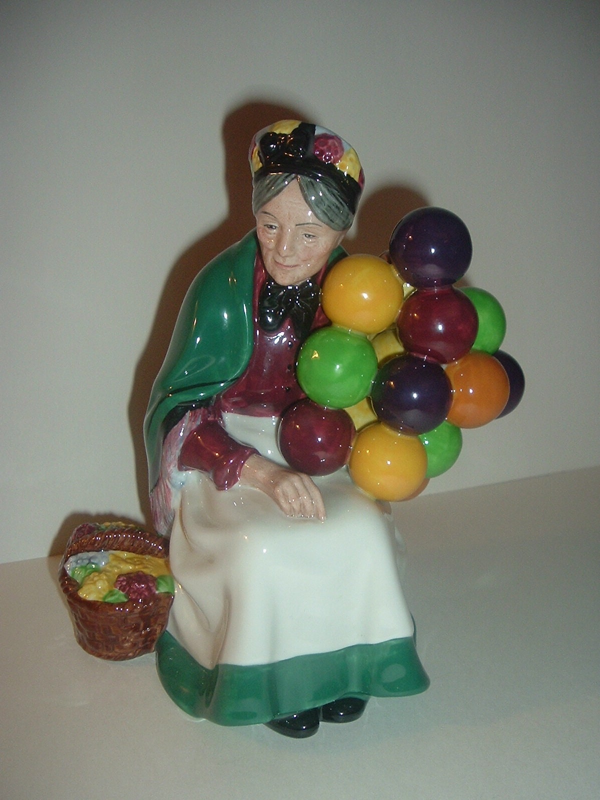 Royal Doulton Old Balloon Seller Lady Figurine HN 1315