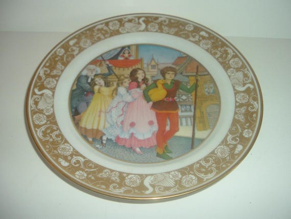 Grimm's Fairy Tales The Golden Goose Plate
