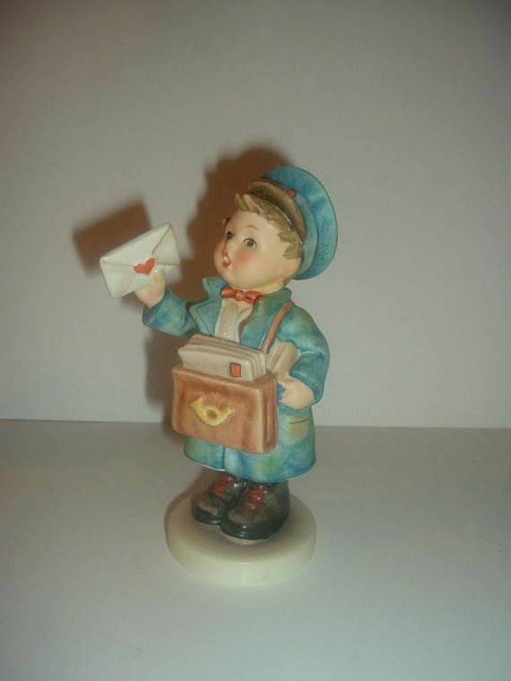 Hummel HUM 119 Postman Boy Figurine TMK6