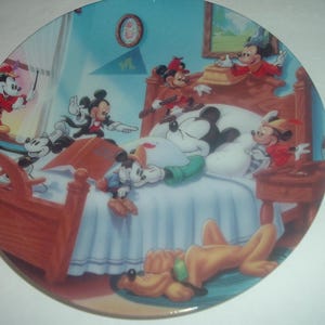 Disney Micky Maus Taufe durch die Jahre Teller