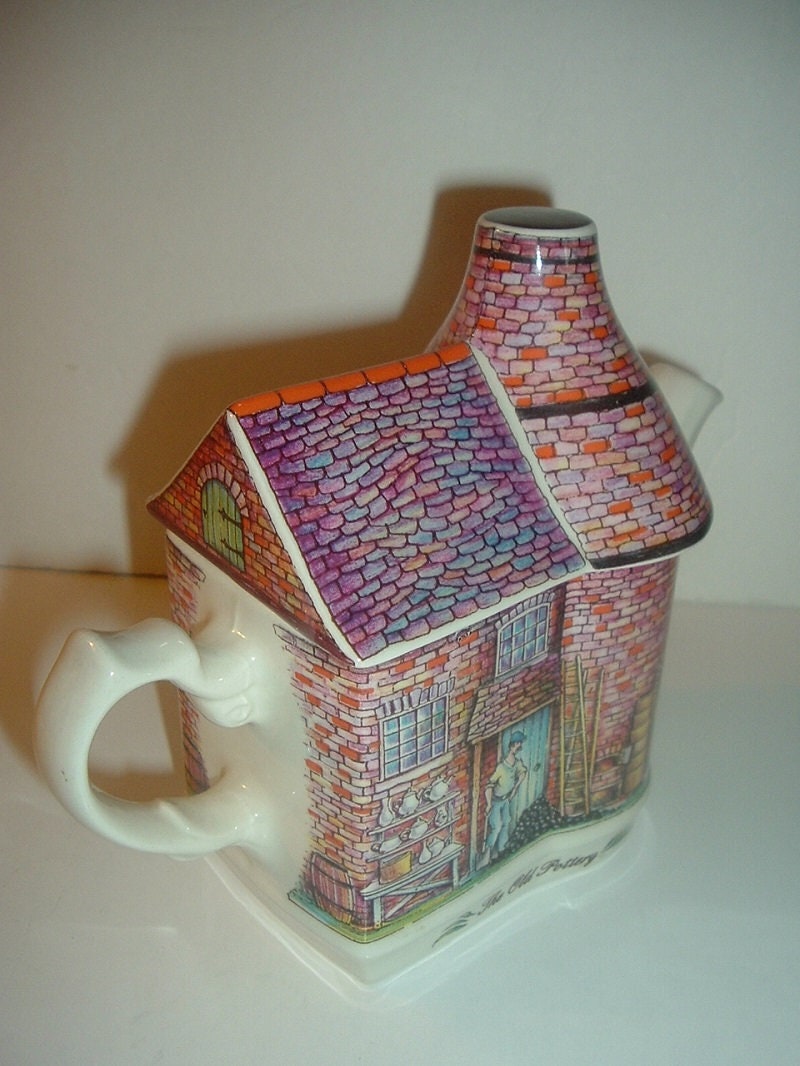 Sadler The Old Pottery Teapot