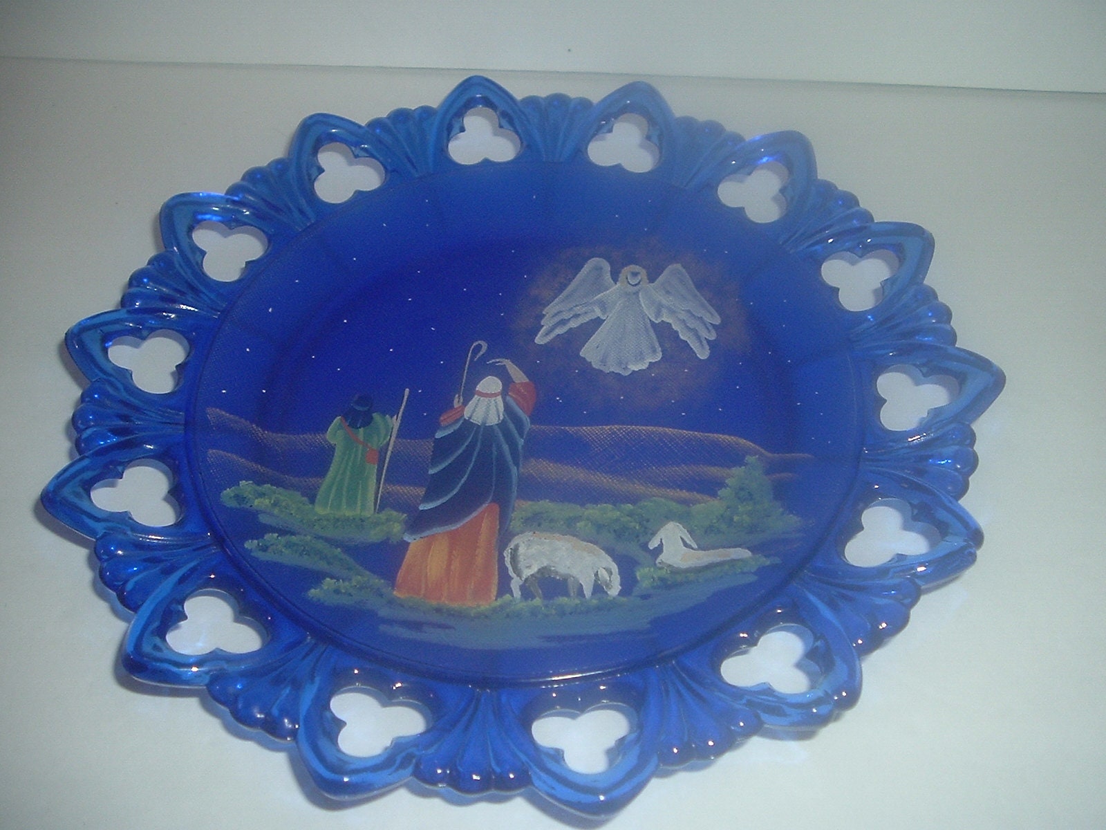 1982 Fenton cardinals plate, hand painted by