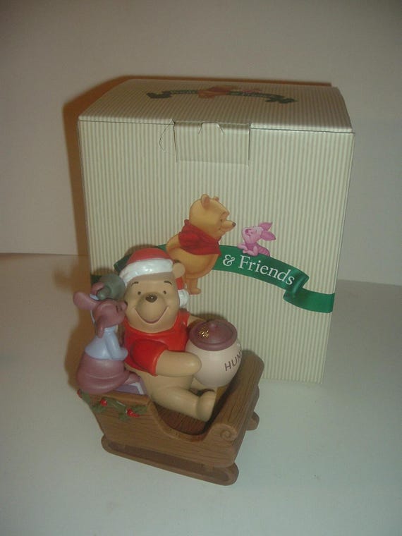 1999 Winnie The Pooh & Roo Sleigh Full of Presents Figurine with box
