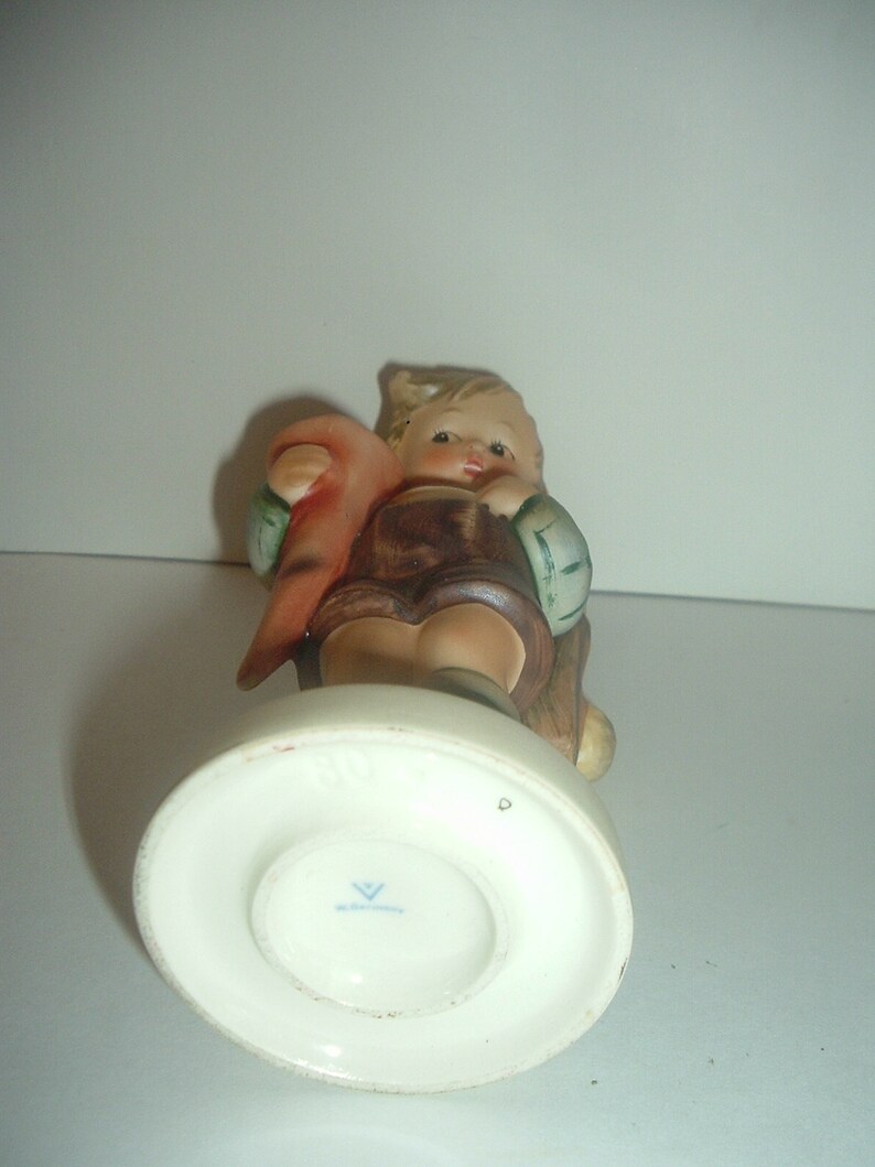 Hummel HUM 80 Little Scholar Boy Figurine