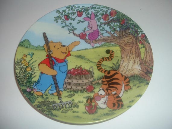 An Apple for you Winnie the Pooh Fun In 100 Acre Woods Plate