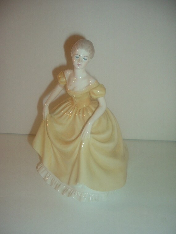 Coalport England Ladies of Fashion Emily Figurine