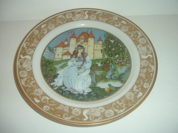 Grimm's Fairy Tales The Frog Prince Plate