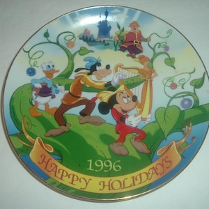 Disney Mickey Goofy Donald Duck 1996 Christmas Holidays Plate