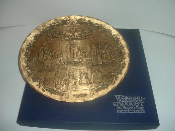 Wendell August Forge Bronze Christmas Pageant 2000 Plate with box
