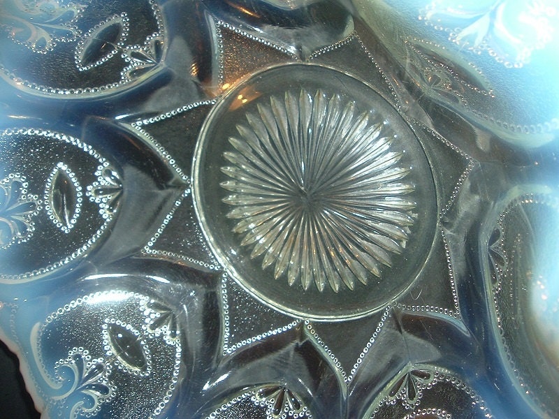 Dugan Glass White Opalescent Jeweled Heart 10 inch Bowl