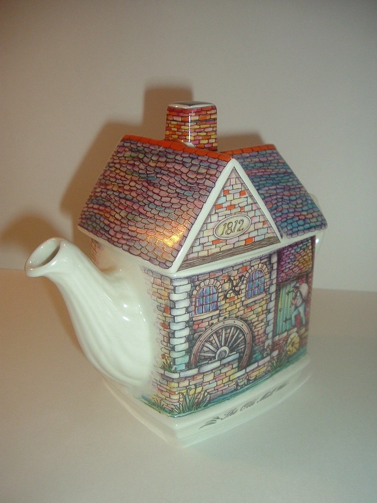 Sadler The Old Mill Teapot