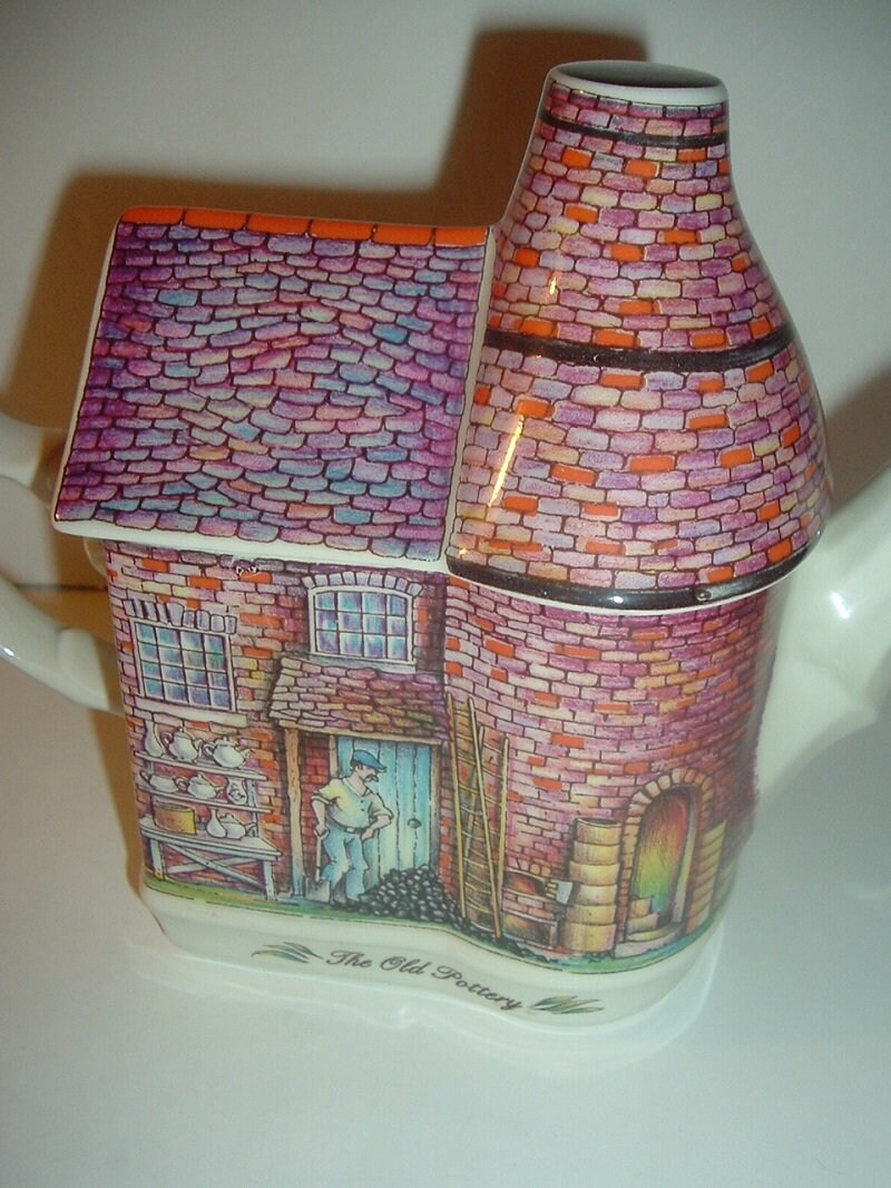 Sadler The Old Pottery Teapot