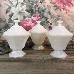 Vintage Milk White Opaque Covered Compote Candy Dish Grape and Leaf Motif Octagon Shape pedestal by Anchor Hocking Mid-Century 1950&#39;s