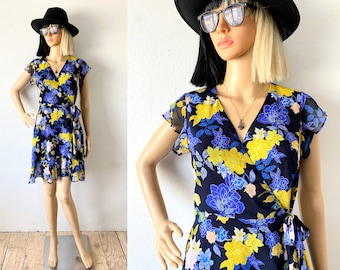 Vestido cruzado floral vintage de Banana Republic / Manga con volantes