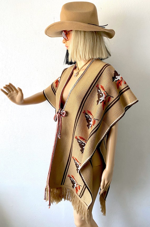 Vintage 70s Tie Front Poncho | Knit Blanket Jacke… - image 6