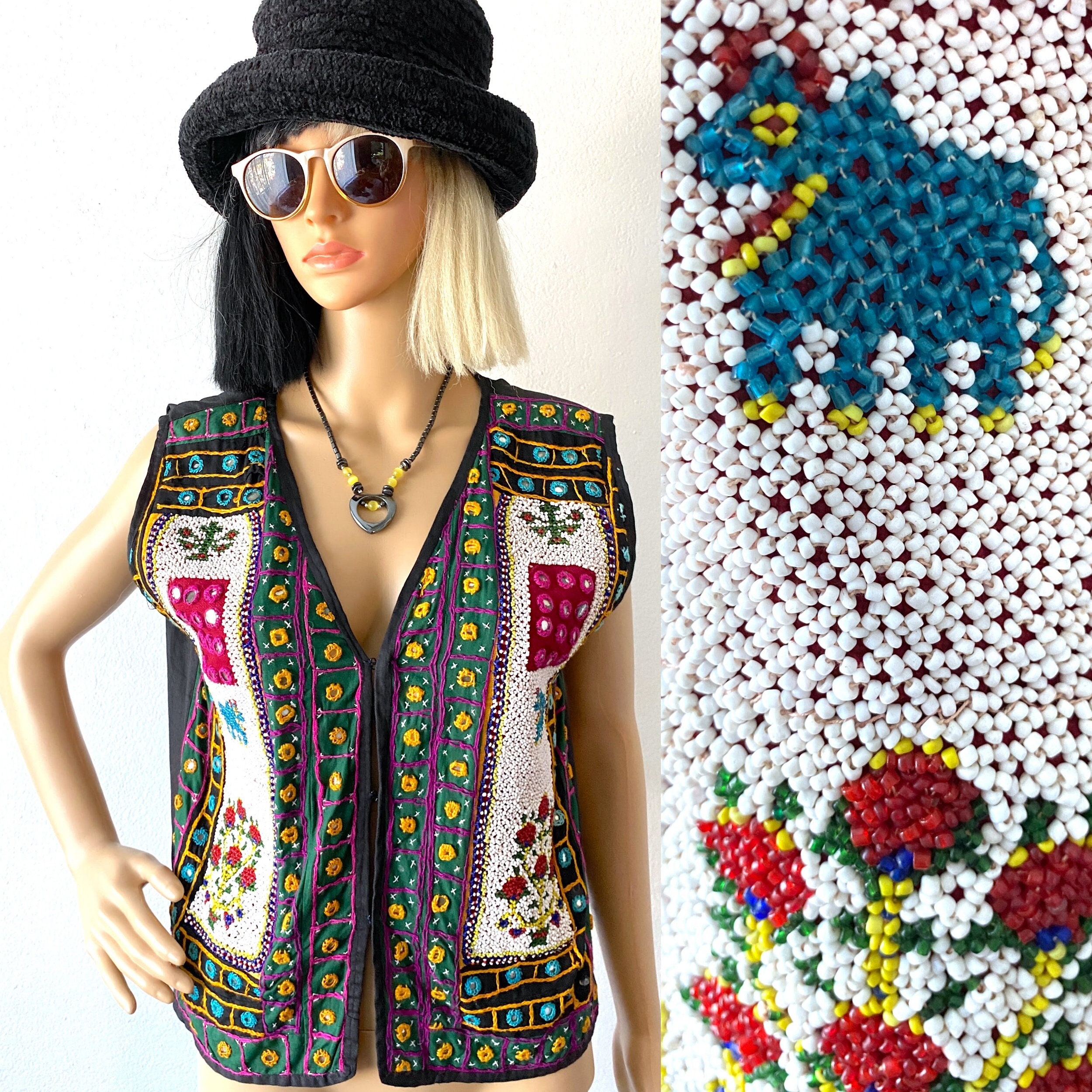 Ameri（アメリ）の「EMBELLISH BROOCH VEST（ベスト）」 - WEAR
