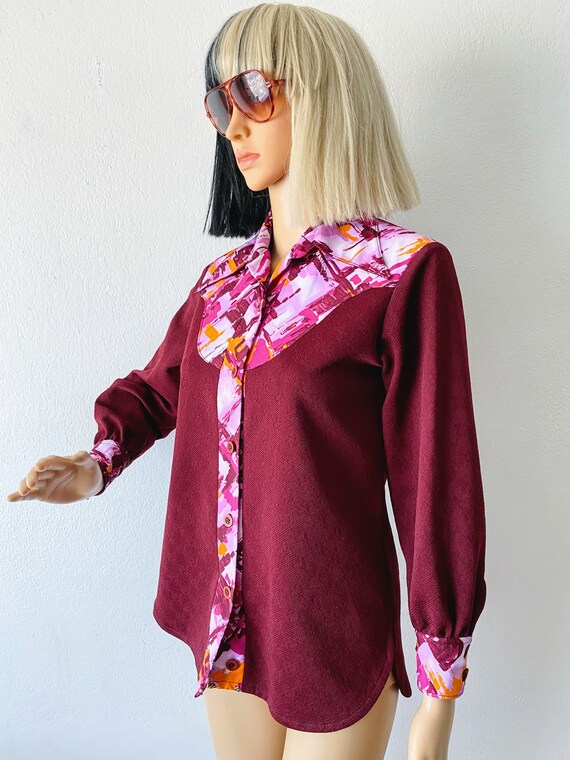 Vintage Polyester Button Up | Abstract Blouse | G… - image 8