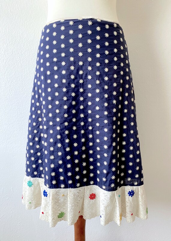 Retro Skirt With Ruffled Hem | Navy Blue Floral S… - image 2