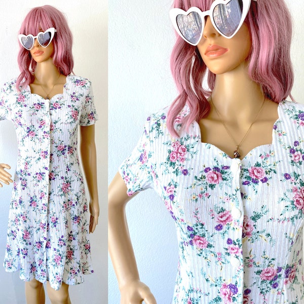 Vintage 90s Floral Minidress White Ribbed Petite Dress Scalloped Shoulder Pad All Over Print Cottagecore Grunge Indie Hipster Summer Dress S